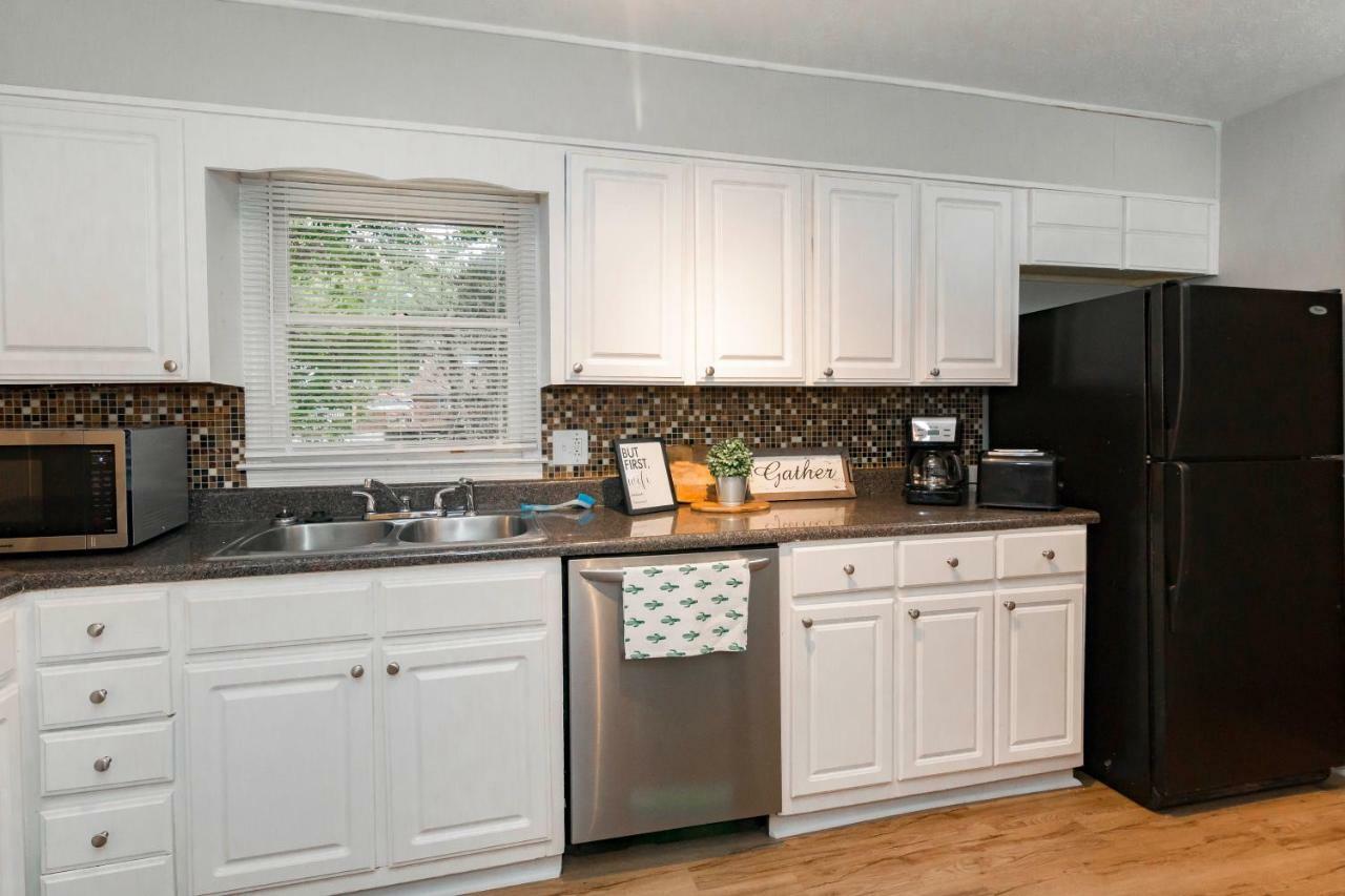 Luxury Home W/Gameroom Kingsizebed Near Six Flags Austell Extérieur photo